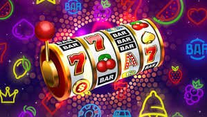 shwe9 လောင်းကစား Myanmar National League ဘောလုံးပွဲ Sportsbook MMK ဖြင့် Bet ချနေသောကစားသမား